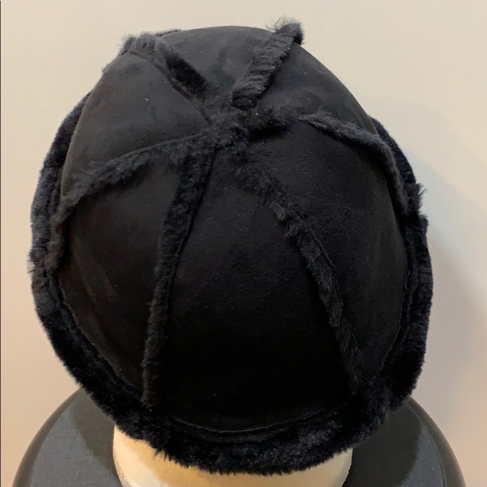Roots Faux Fur Women’s Bucket Hat - Picture 3 of 6